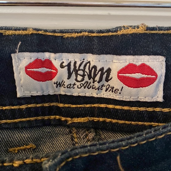 Distressed jeans - Picture 4 of 7